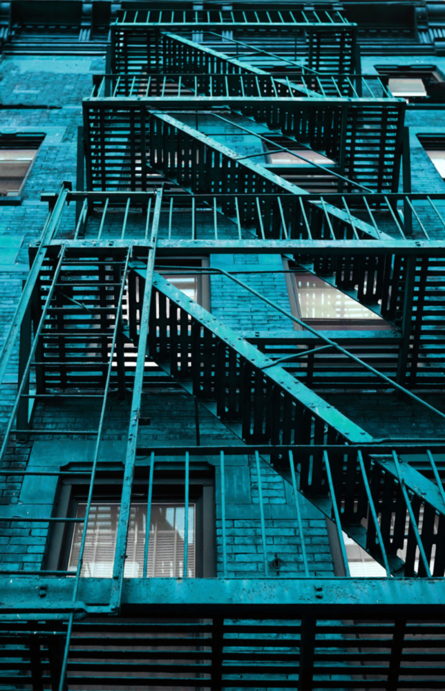Blaue Treppe Glasbild