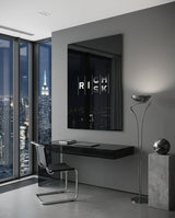 Tableau en verre Rich Risk Silver Interlock Typography - 72x46 cm