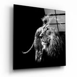 Perfil de león majestuoso al viento cuadro de cristal - 40x40 cm