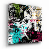 Bunte Magazincollage Frau mit Sonnenbrille Glasbild - 40x40 cm