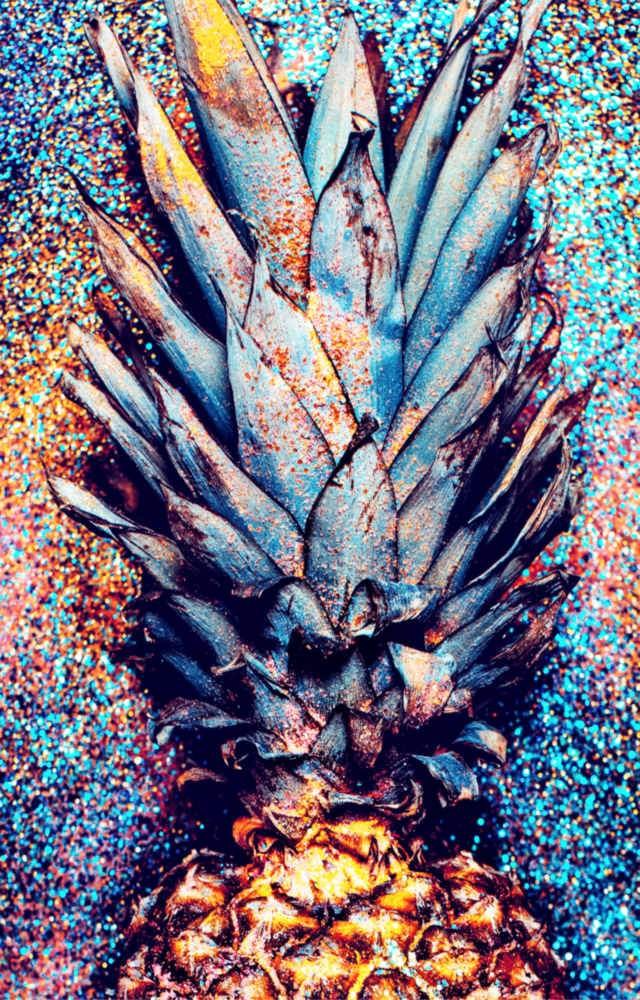 Farbige Ananas Glasbild