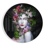 Blasses Frauenporträt mit Rosen-Kopfschmuck Glasbild - 60x60 cm