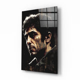 Schauspieler mit Zigarre im goldenen Schatten Glasbild - 72x46 cm