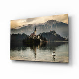 Nebelsee-Kirche mit Schwan Glasbild - 72x46 cm