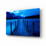 Mondbeschienener Blauer Berg-Steg Glasbild - 72x46 cm