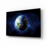 Tierra medio iluminada en nebulosa azul estrellada cuadro de cristal - 72x46 cm